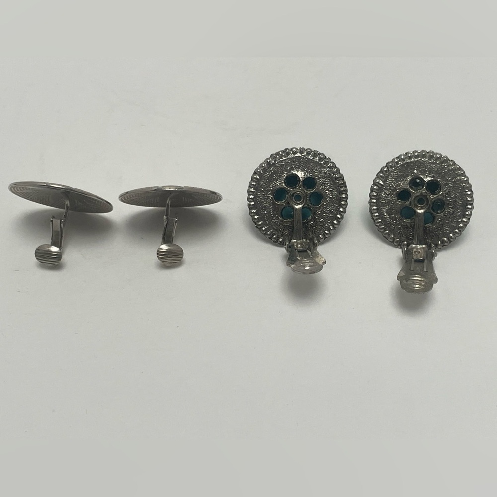 Southwest Style Clip-On Earrings - 1 pair silver tone and 1 pair turquoise tone - Picture 5 of 5